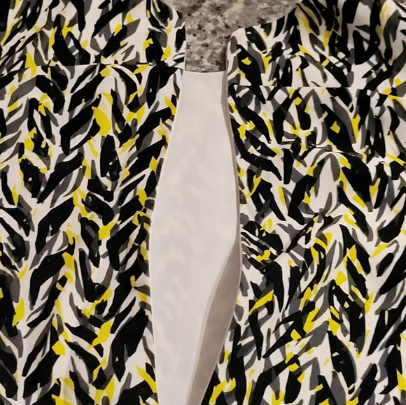 BALENCIAGA White Citron Black Print Structured Crew Neck Decorated Short Sleeve - Picture 9 of 16
